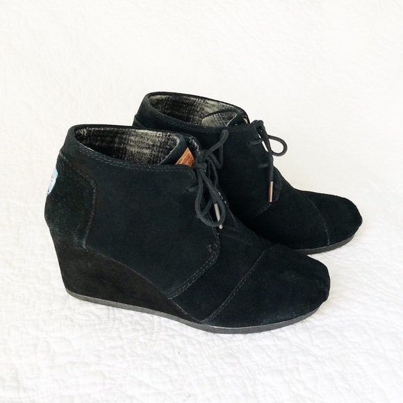 toms desert wedge black